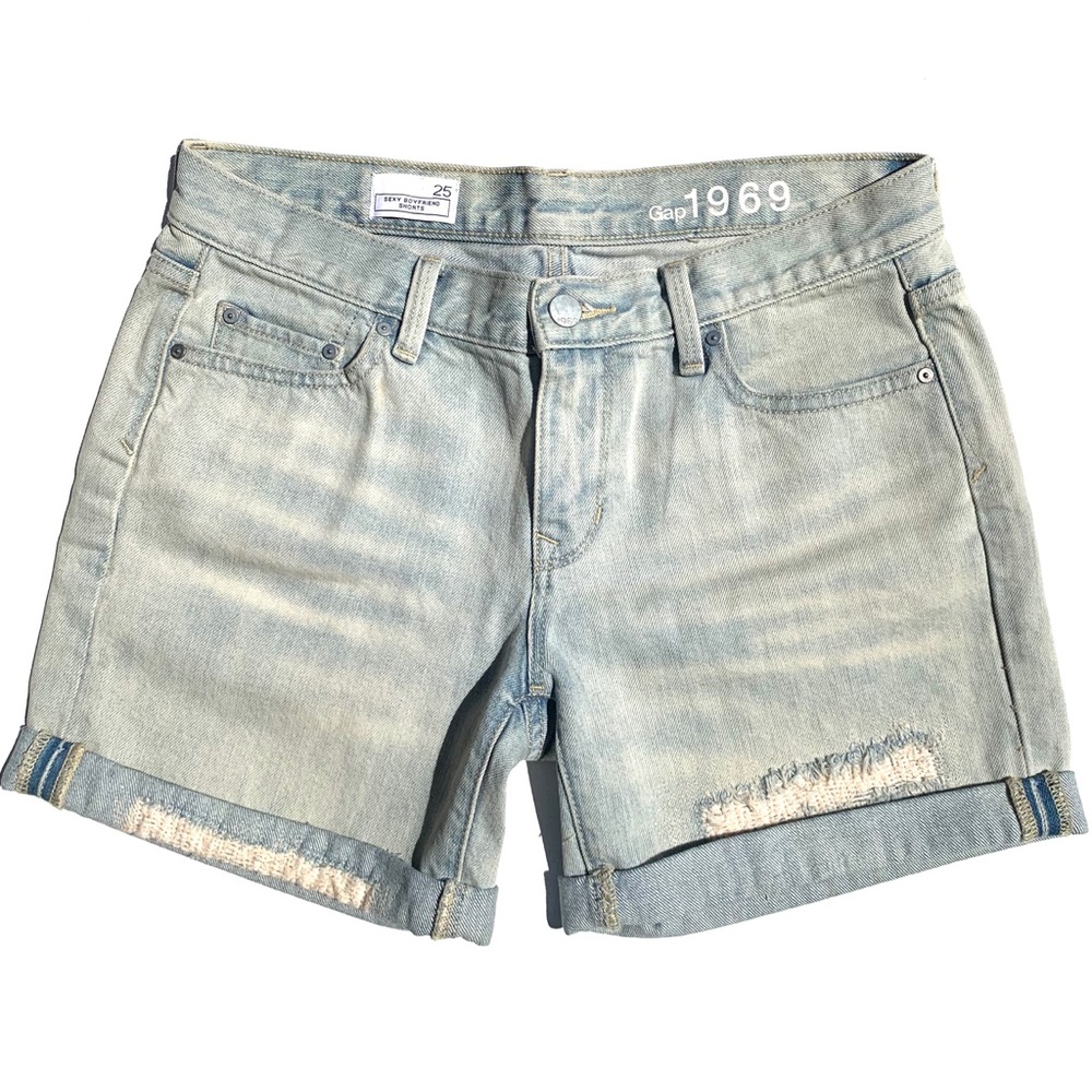 GAP Sexy Boyfriend Distressed Jean Short